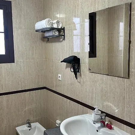 Lances Apartment *